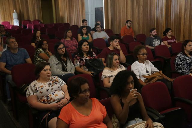 Mostra Fotográfica e Cine Debate foram realizados no Centro Cultural Pioneiros de Andradina – crédito: Secom/Prefeitura