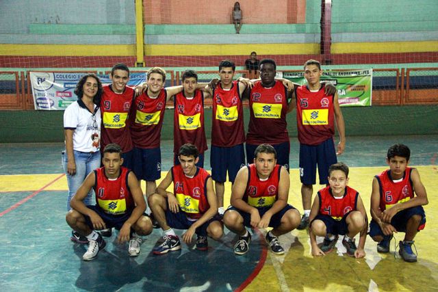 Time de basquete do Governo de Andradina está participando de competições. Foto: Divulgação/Prefeitura