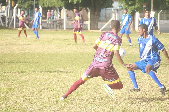 Lance de Porto e União que empatamram em 1 x 1. Foto: Fabiano Marinho / Andravirtual