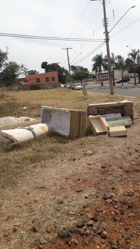 Prefeitura de Andradina vai à caça de quem suja terrenos com entulhos - Foto: Secom/Andradina