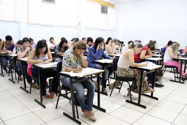 Processo seletivo para a contratação temporária de docentes foi realizado no último domingo. Foto: Divulgação/Prefeitura