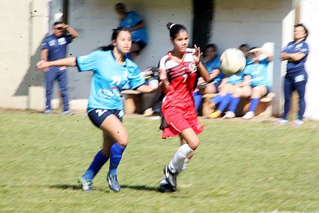 Derrota por 3 x 2 veio no final do jogo . Foto: Divulgação/Prefeitura