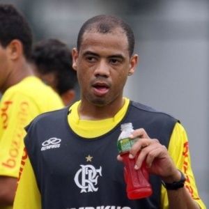 Gil durante treino do Flamengo Márcia Feitosa/Vipcomm