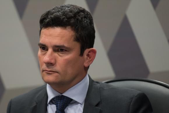 Sérgio Moro disse que a delação premiada “tem que ser feita com regras, cuidado, cautela. Nunca confie num criminoso”  Fabio Rodrigues Pozzebom/Agência Brasil)Fabio Rodrigues Pozzebom/Agência Brasil