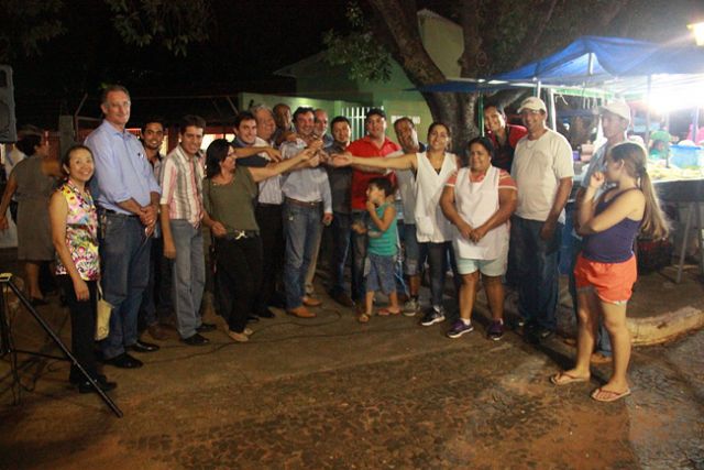 Governo de Andradina entrega chaves para associação de feirantes. Foto: Divulgação/Prefeitura