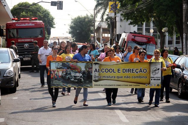 As ações de conscientização envolvem pedestres, ciclistas, motociclistas, passageiros e condutores. Foto: Divulgação/Prefeitura