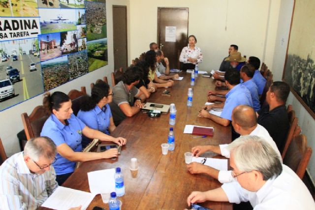 Tamiko lidera reunião que envolveu o Governo de Andradina, a Fundação Banco do Brasil, a Coapar, além de vereadores
