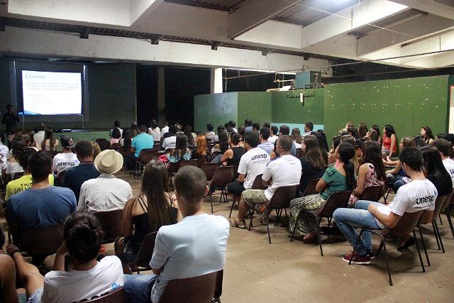 Revisão dos principais tópicos cobrados no Enem 2015 segue os moldes Cursinho Diferencial oferecido pelo Governo de Andradina em parceria com Unesp e será realizado na Câmara Municipal. Foto: Divulgação/Prefeitura  