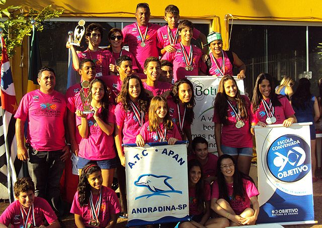 Equipe leva título e 65 medalhas. Foto: Divulgação