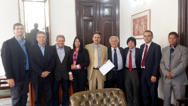  Jamil esteve reunido com o secretário-adjunto da Secretaria de Justiça e da Defesa da Cidadania, Luiz Souto Madureira, em São Paulo, para tradar do Anexo da Violência Doméstica e Familiar Contra a Mulher na comarca de Andradina. Foto: Divulgação/Prefeitura