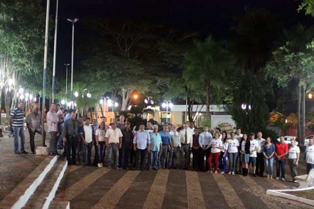 Governo de Andradina inaugura iluminação ornamental da Praça Japão. Foto: Divulgação/Prefeitura