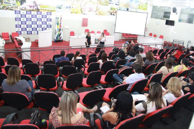 Encontro tem objetivo de contribuir com o fortalecimento dos agentes e parceiros envolvidos na Educação. Foto: Divulgação/Prefeitura