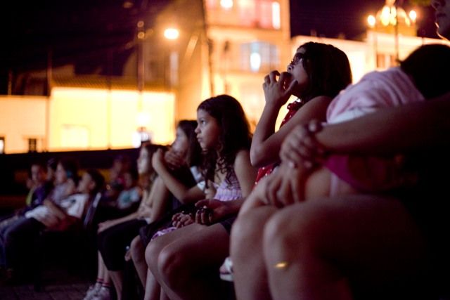 Projeto leva filmes Rio e Pelé Eterno para praça na Vila Mineira em Andradina - Exibição será na praça João Leite na Vila Mineira. Foto: Divulgação Projeto leva filmes Rio e Pelé Eterno para praça na Vila Mineira em Andradina - Exibição será na praça João Leite na Vila Mineira. Foto: Divulgação