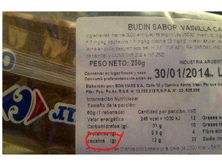 Embalagem de pudim mostra cocaína como um dos ingredientes do produto. Foto: reprodução