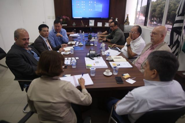 Visita de investidores sul-coreanos do setor de energia fotovoltaica. Foto: Divulgação