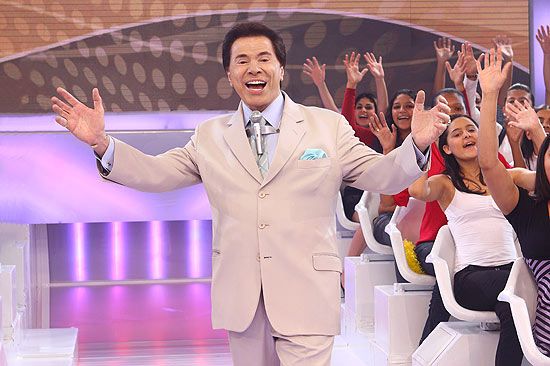 Apresentador Silvio Santos passou por cirurgia em SP - Apresentador Silvio Santos passou por cirurgia em SP -