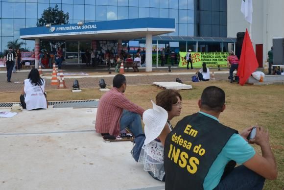 Com a geve dos peritos do INSS, mais de 1,3 milhão de perícias deixaram de ser feitasElza Fiúza/Agência Brasil