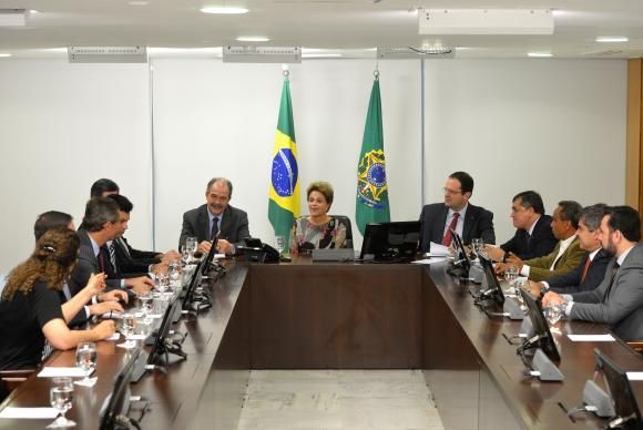 Presidenta Dilma Rousseff reúne-se, no  com líderes dos partidos da base aliada da Câmara dos Deputados, no Palácio do PlanaltoWilson Dia/Agência Brasil