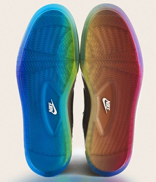 Nike lança tênis em homenagem ao público gay	 - Foto: Divulgação /Nike