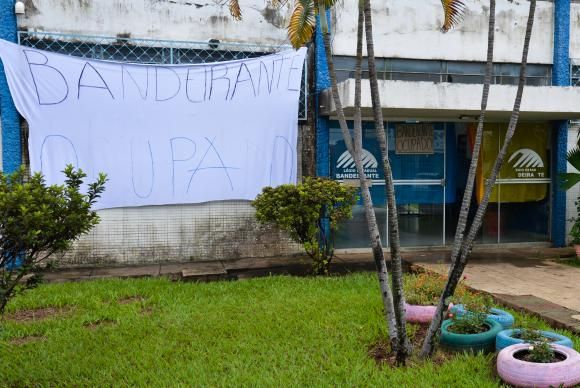 O Colégio Estadual Bandeirante é um dos 25 ocupados por alunos em Goiânia Valter Campanato/Agência Brasil