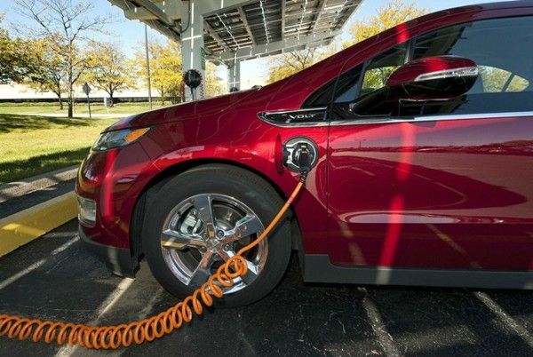Projeto prevê isenção para carros elétricos	 - Foto: Divulgação