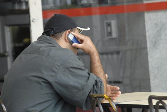 Teles serão impedidas de cobrar nova chamada telefônica quando linha cair	 - Foto: Agência Brasil