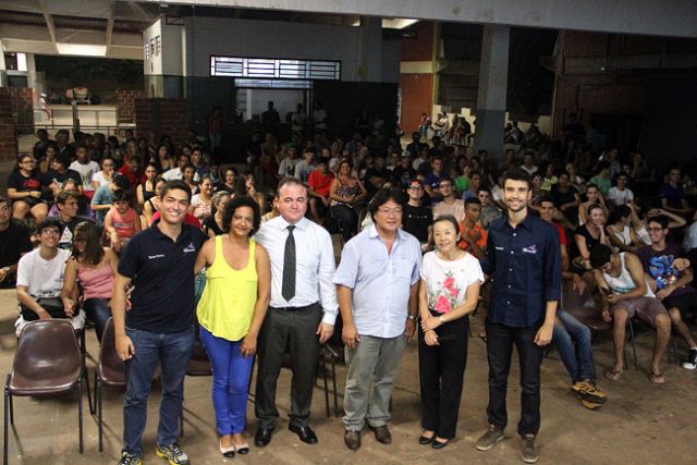  A aula inaugural do primeiro semestre de 2016 do Cursinho Diferencial , na escola Zoraide Carvalho de Oliveira. Foto: Divulgação/Prefeitura