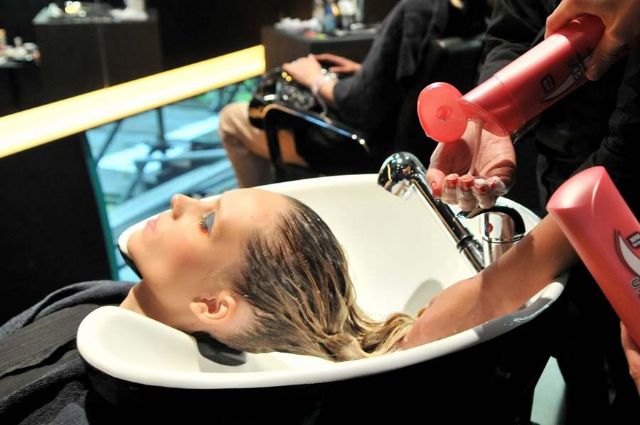 Brasileira amplia gastos com beleza - 