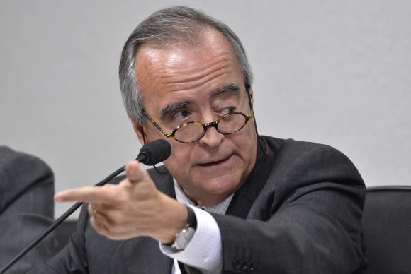 Ex-diretor da Área Internacional da Petrobras Nestor Cerveró  (Wilson Dias/Agência Brasil)Wilson Dias/Agência Brasil