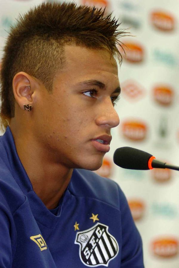 Santos voltará a ter uniforme azul em 2012	 - Divulgação/Santos