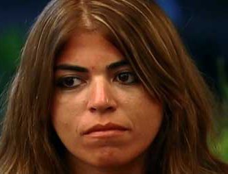 "A Fazenda": Raquel revela como entrou para a prostituição - 