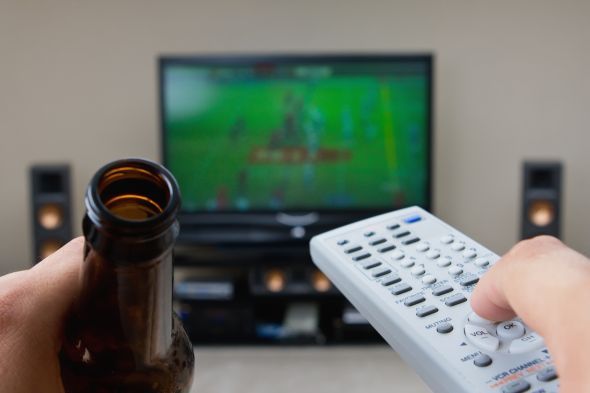 Cada hora em frente à televisão reduz 22 minutos sua expectativa de vida - Cada hora em frente à televisão reduz 22 minutos sua expectativa de vida -