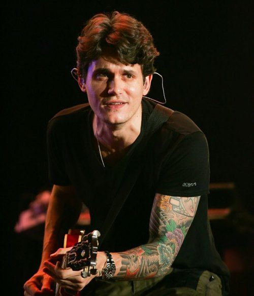 John Mayer está com nódulos na garganta - John Mayer está com nódulos na garganta -