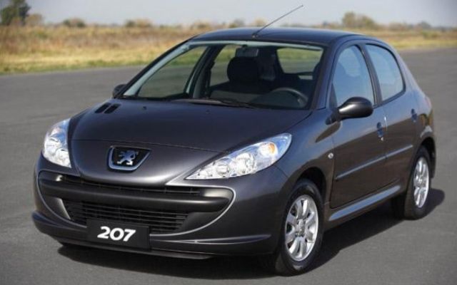 Modelo Peugeot 207 terá redução de entregas e deve sair de linha em breve. Foto: Divulgação 