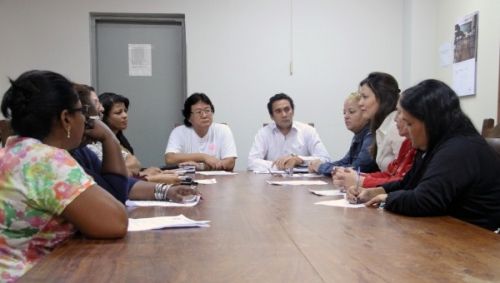 Novos membros do conselho do Idoso foram empossados pelo vice-prefeito Dr. Charles Kobayashi. Foto: Divulgação/Prefeitura