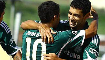 Palmeiras reencontra vitória com Cleiton e Diego Souza juntos