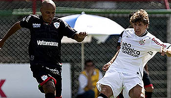 Felipe leva 