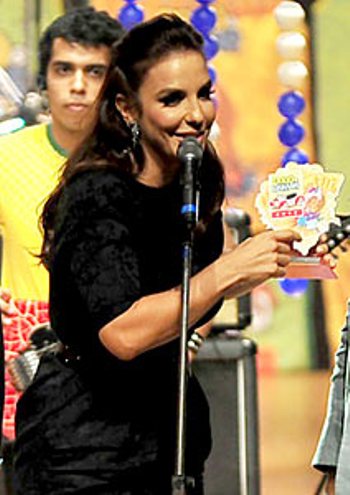 Ivete desbanca Claudia Leitte em premiação dos melhores do Carnaval - 