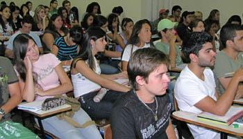 Regras mais rígidas para as universidades