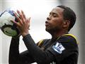 Robinho é recebido com festa pelo Santo