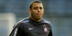 Ronaldo treina separado do grupo para aprimorar físico