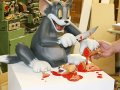 Mostra em Londres; Tom fatia Jerry