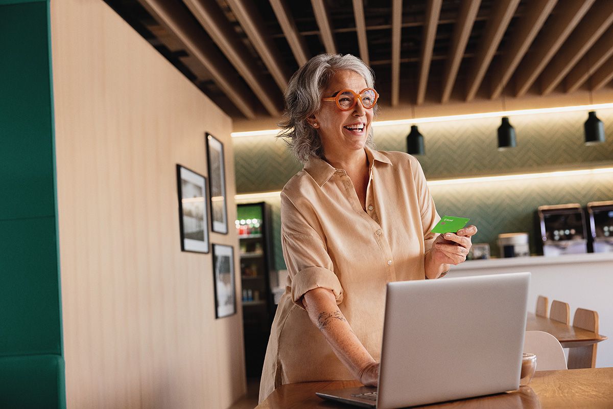 Sicredi e Sebrae impulsionam empreendedorismo feminino com garantia em financiamentos por meio do Fampe - Com parceria do Sebrae e financiamento do Fampe, o Sicredi amplia o acesso ao crédito e fortalece o empreendedorismo feminino nos estados onde atua