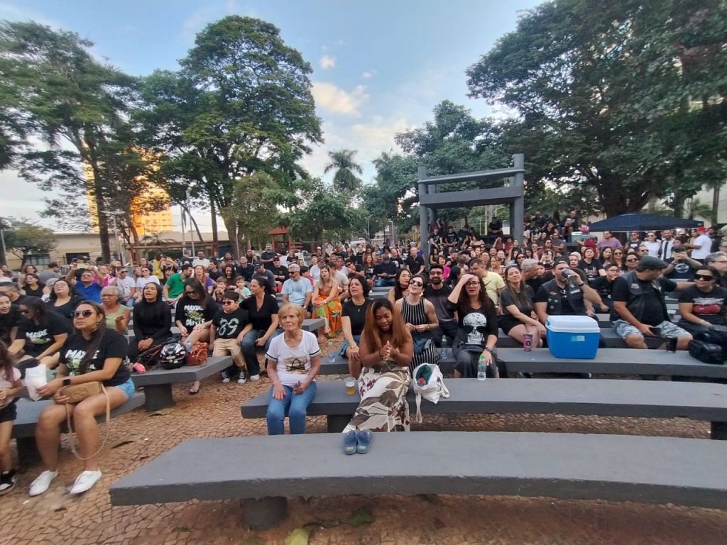 Araçatuba celebra o Dia Mundial do Rock com shows, integração familiar e valorização da cultura local - Dia Mundial do Rock agitou Araçatuba e reuniu famílias em dois dias de shows e atividades culturais - Foto: Divulgação/Prefeitura Araçatuba celebra o Dia Mundial do Rock com shows, integração familiar e valorização da cultura local - Dia Mundial do Rock agitou Araçatuba e reuniu famílias em dois dias de shows e atividades culturais - Foto: Divulgação/Prefeitura