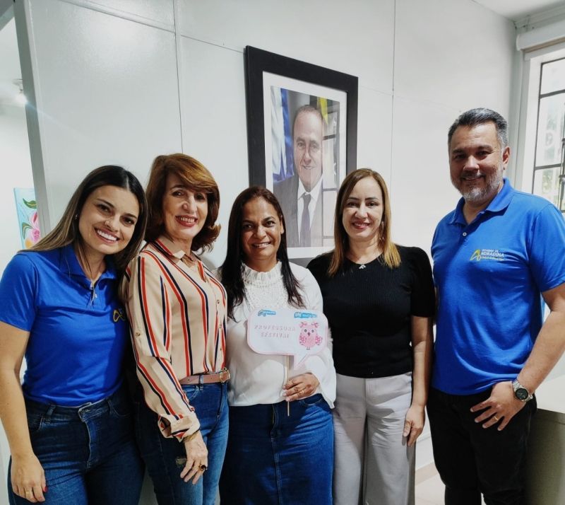 Três novas professoras são efetivadas na Rede Municipal de Ensino e reforçam compromisso com a educação de qualidade - Educação dá posse de três novas professoras