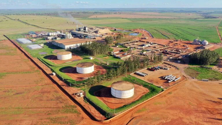 O legado dos irmaos Toniello: Viralcool expande sua historia com o inicio das operacoes na Unidade Andrade