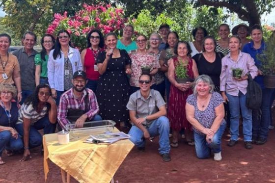 Andradina fortalece agricultura familiar com capacitação em plantas medicinais e aromáticas