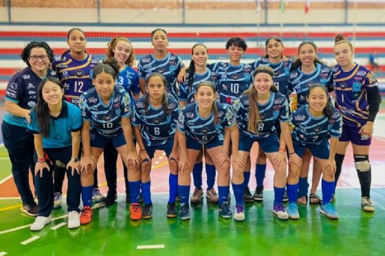 Araçatuba conquista 3º lugar em torneio regional de futsal feminino em Penápolis