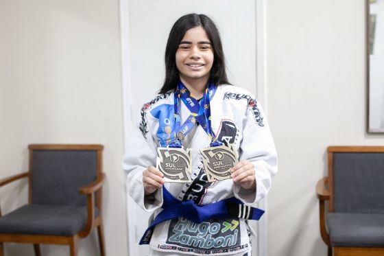 Nicole Barbosa Brilha no Pan-Americano de Jiu-Jitsu da IBJJF e Conquista Duplo Bronze para Andradina