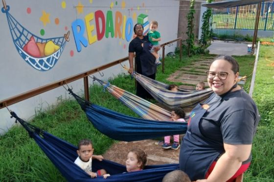 CEI Irene Sueko Myashiro instala redário para alunos